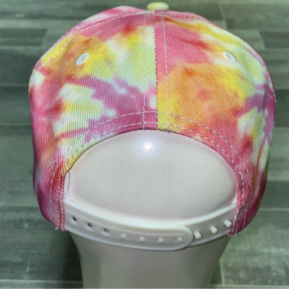 Wonder Woman Snapback Hat Cap Adult Pink Tie Dye DC Comics SuperHero Barbiecore - Picture 4 of 9